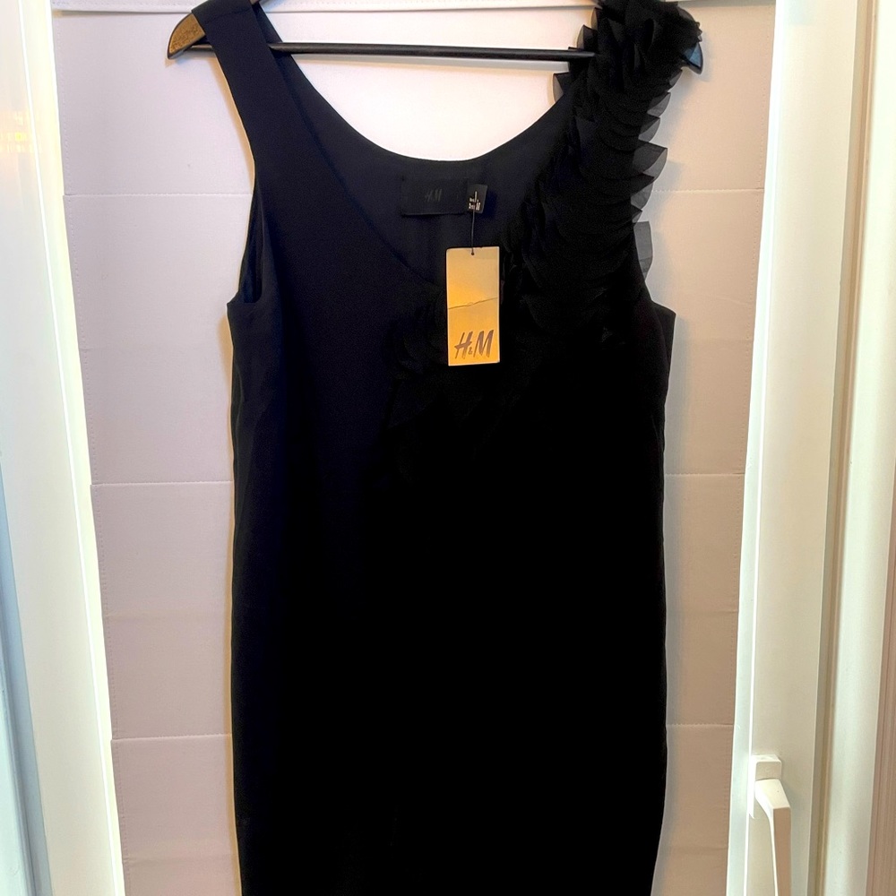 Little black party dress by H&M!!!